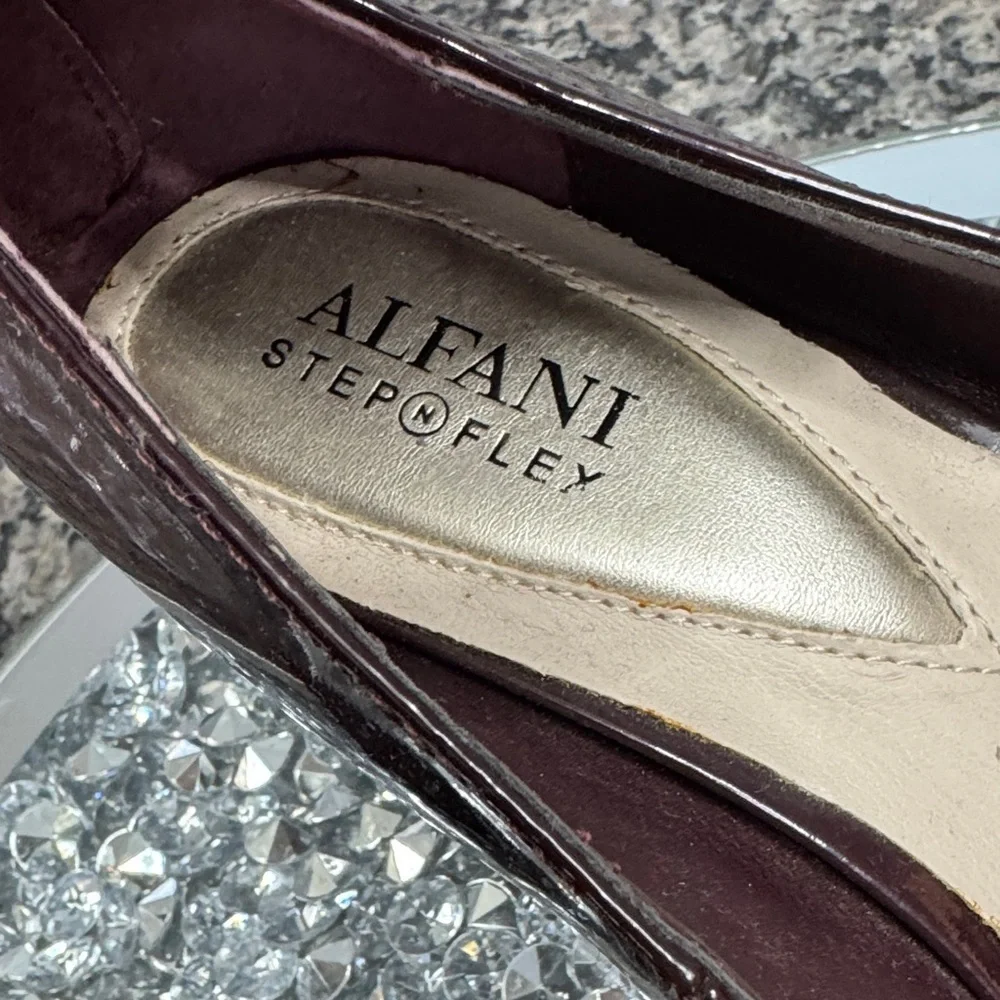 Alfani Dark Burgundy glossy Heels NWOT 7.5 wide